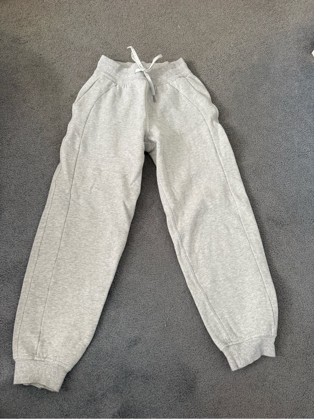Lululemon women’s scuba joggers
